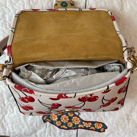 Coach soft tabby shoulder bag NWT - Picture 6 of 15